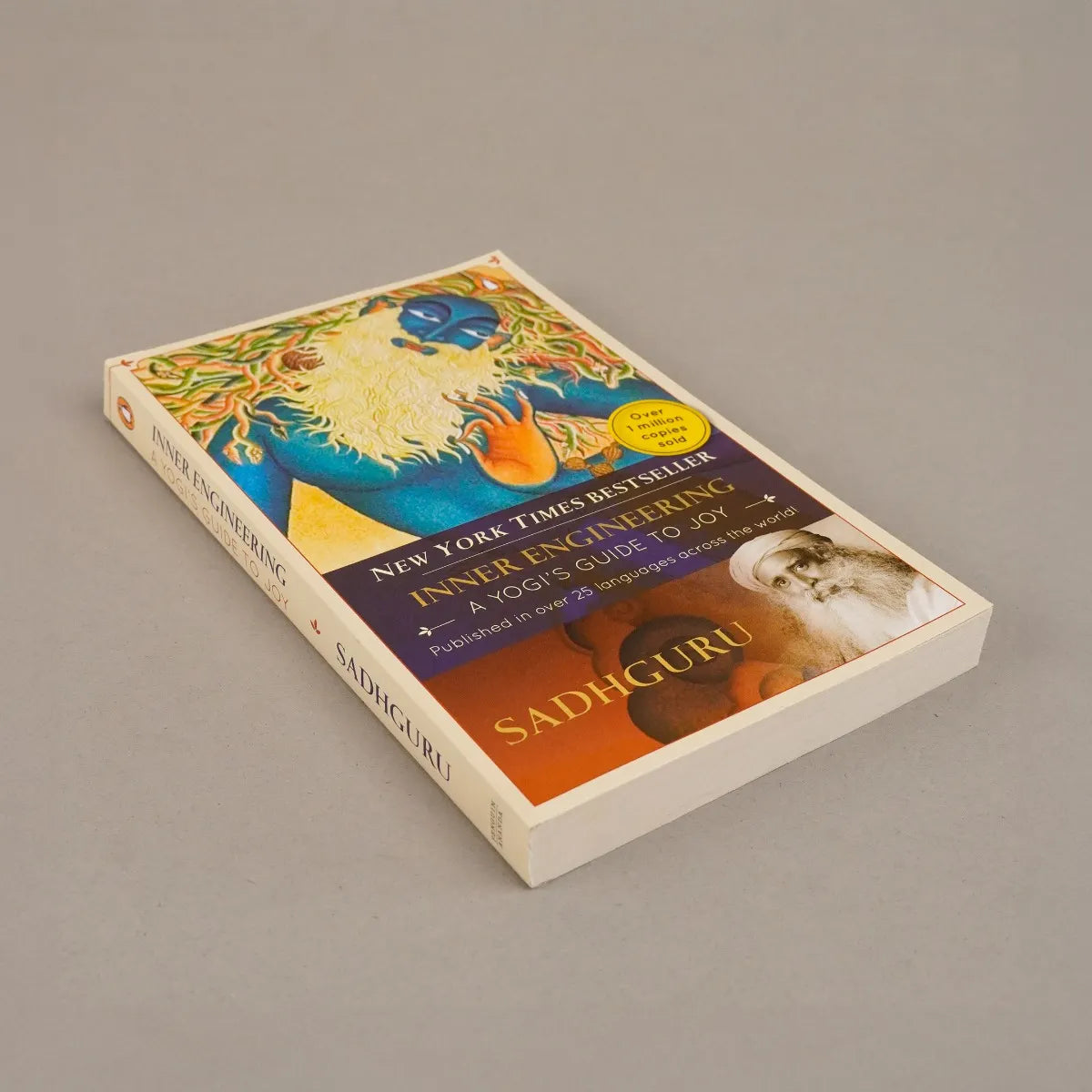 Inner Engineering : A Yogi's Guide to Joy (Soft Cover)