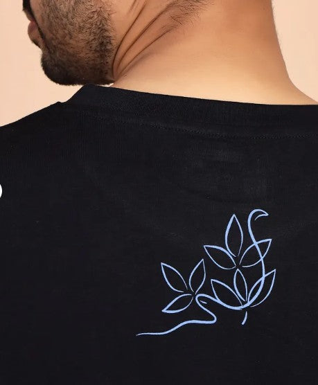Adiyogi Iconic - Screen Printed T Shirt (Black)