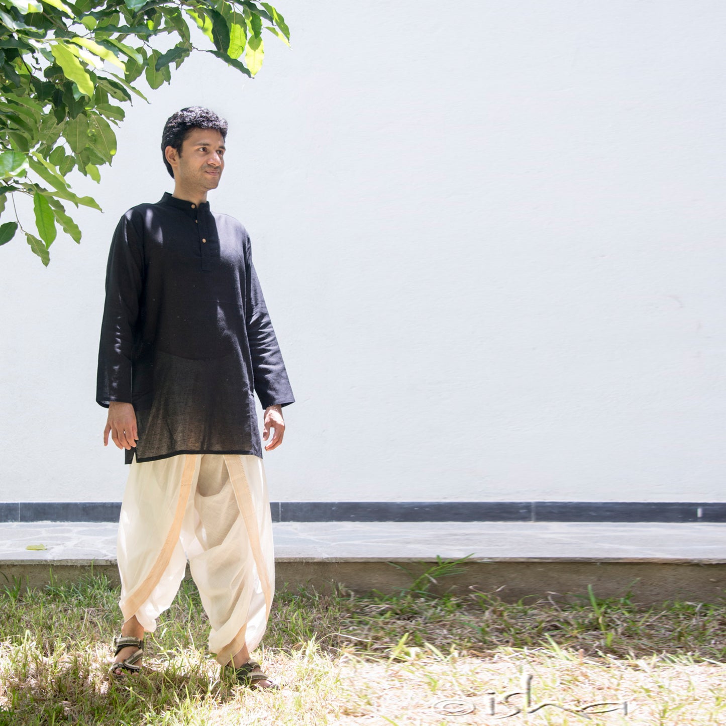 Kurta in Hemp - Long Sleeve - Black